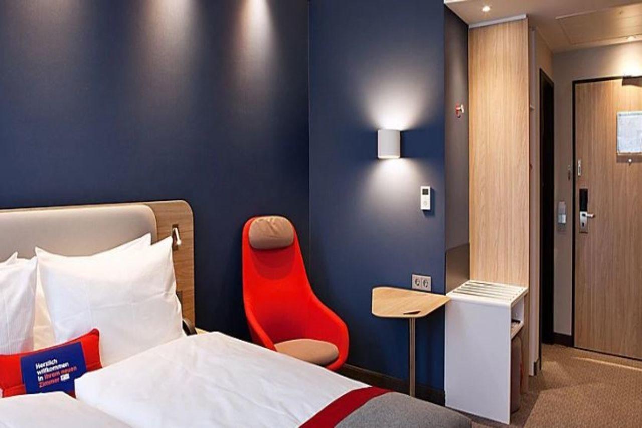 Holiday Inn Express - Sindelfingen By Ihg Exterior foto